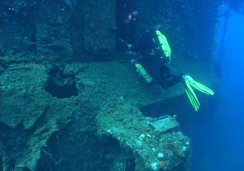 记者：尤文、拜仁、阿贾克斯关注克雷莫纳16岁中场罗维雷