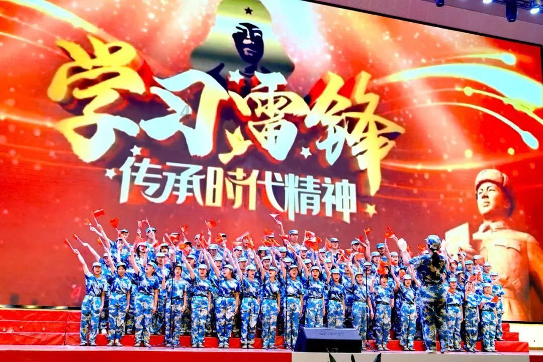 上市房企继续批量亏损,反转先要越过债务高峰