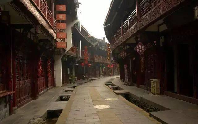 历史上哪个帝王开始废除活人殉葬制度？游戏画面